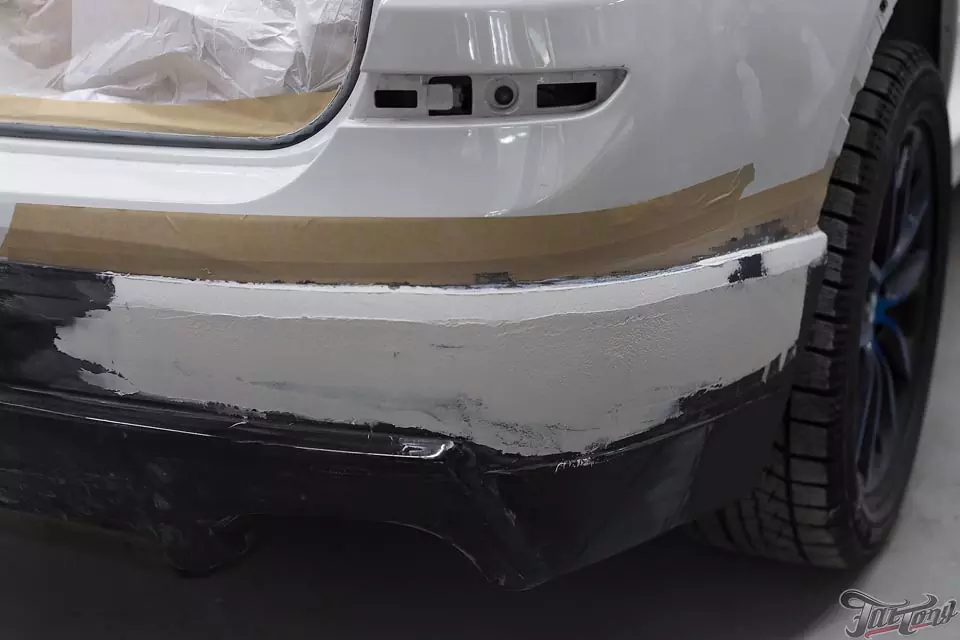 BMW X3. Подгонка и установка обвеса. Полная замена цвета кузова из белого в сине-фиолетовый перламутр.